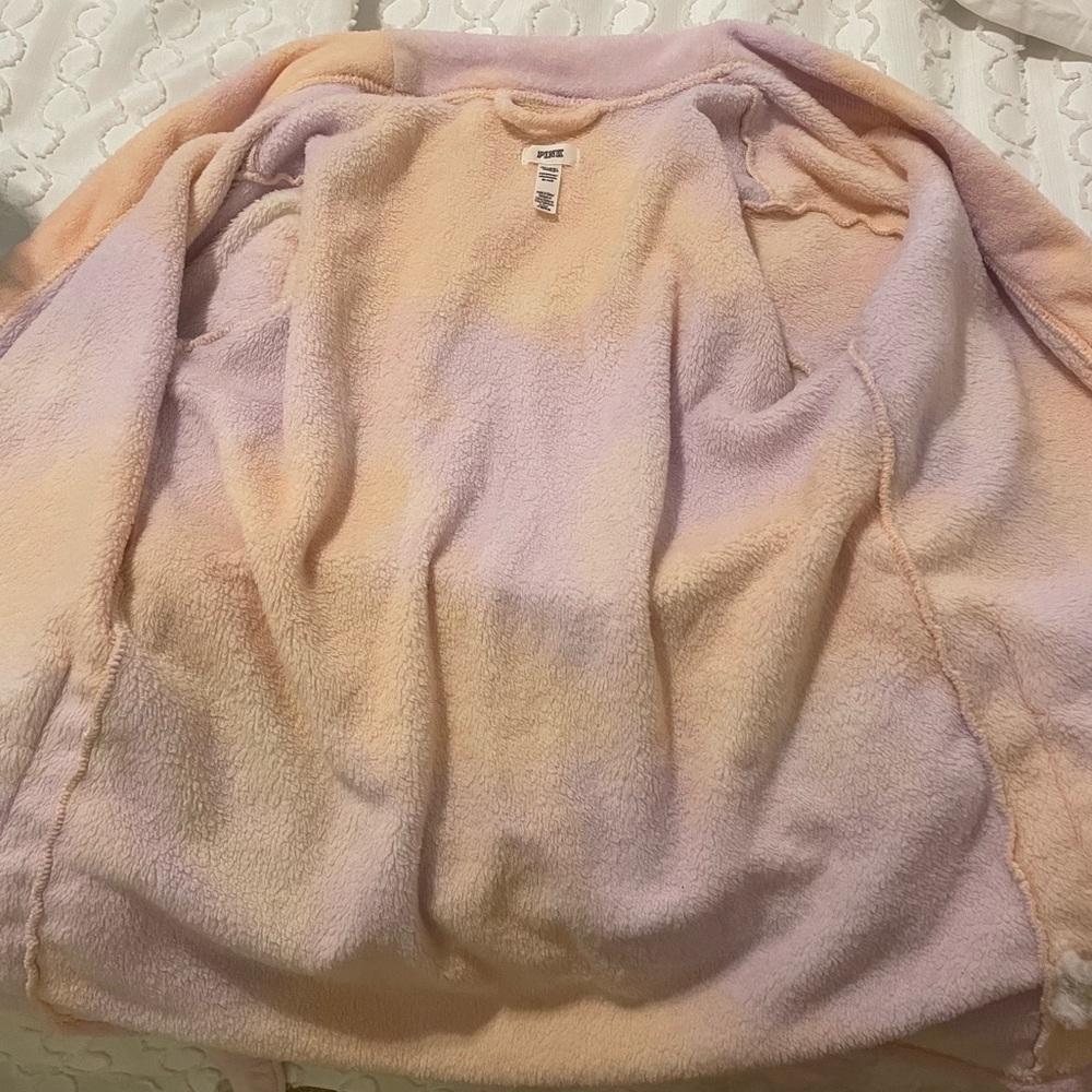 PINK Fluffy Robe - Picture 3 of 5